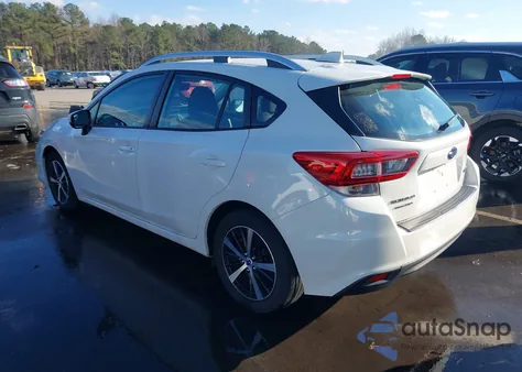 2021 Subaru Impreza Premium 5-Door z USA, uszkodzony, nr VIN 4S3GTAV62M3714094